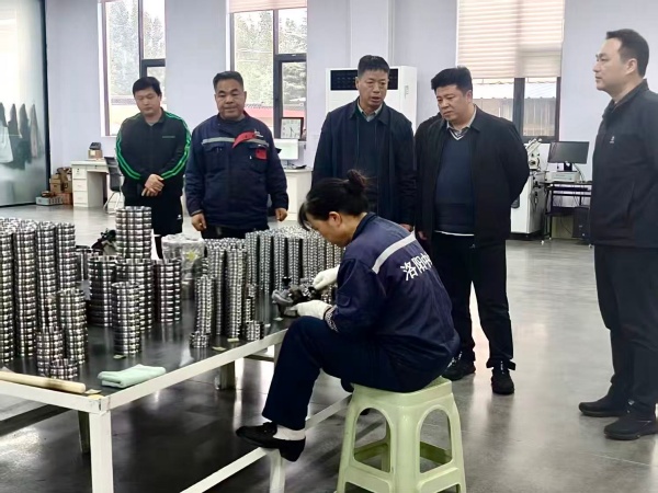 縣紀委書記蒞臨中大精密軸承考察指導(dǎo) 賦能企業(yè)高質(zhì)量發(fā)展